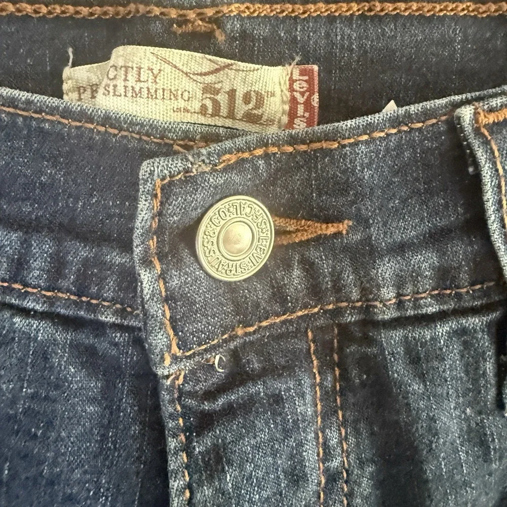 N/A levis 512